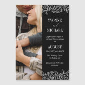 Black White Roos schetst foto bruiloft Magnetische Uitnodiging (Voorkant)