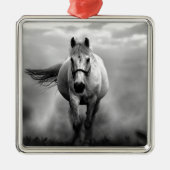 Black White Running Horse Freedom Metalen Ornament (Voorkant)