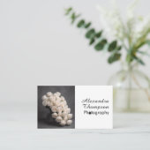 Black White Script Photo Photographer Business Visitekaartje (Staand voorkant)