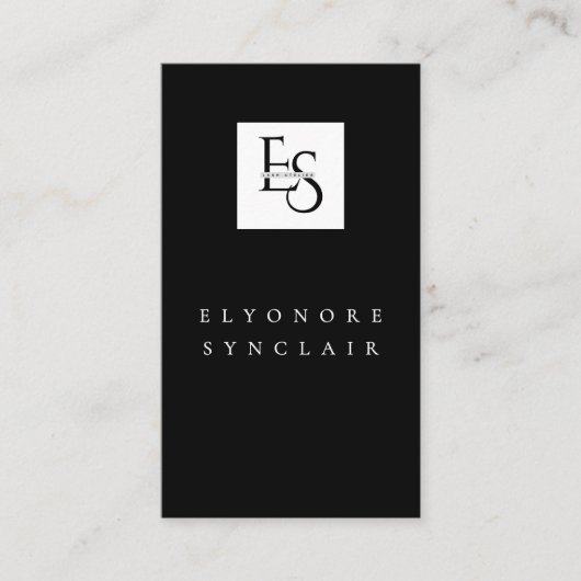 Black White Script Wimpers Studio Logo QR Code Visitekaartje (Voorkant)