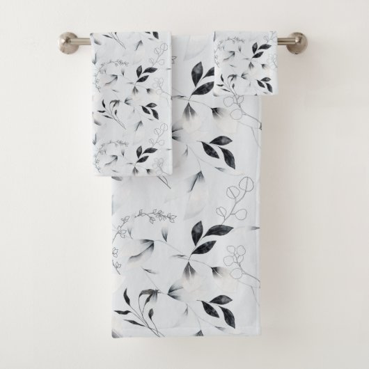 Black White Silver Grey Floral Leaves Chic Bad Handdoek (Insitu)