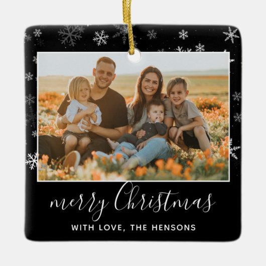 Black White Snowflake Merry-kerstfoto Keramisch Ornament (Voorkant)