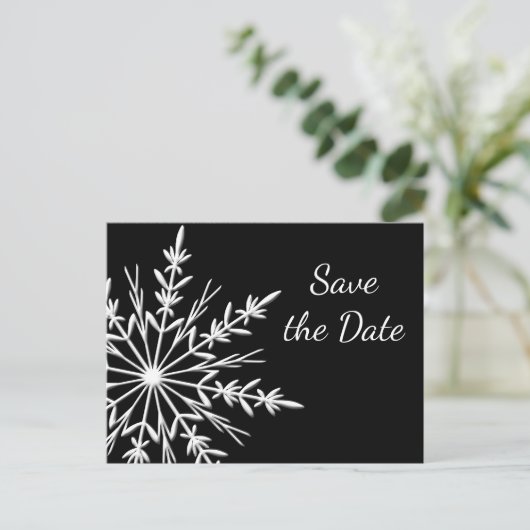 Black White Snowflake Winter Wedding Save the Date Aankondigingskaart (Staand voorkant)
