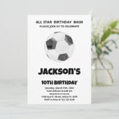Black White Soccer Birthday-uitnodigingen Kaart (Staand voorkant)