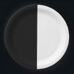 Black & White Split Halve Verjaardag Chic Party Papieren Bordje<br><div class="desc">Aanpassen voor elke gebeurtenis.</div>