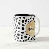 Black White Spots Pattern Gold Monogram Tweekleurige Koffiemok (Voorkant rechts)