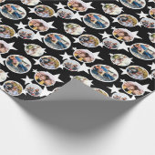 Black White Stars Stripes Round Photos Christmas Cadeaupapier (Hoek)