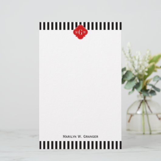 Black White Stripe Red Quatrefoil 3 Monogram Briefpapier (Staand voorkant)