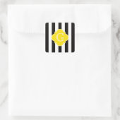 Black White Stripe Yellow Quatrefoil Monogram Vierkante Sticker (Tas)