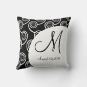 Black White Swirl Monogram Weddenschap Keepaspijp Kussen (Achterkant)