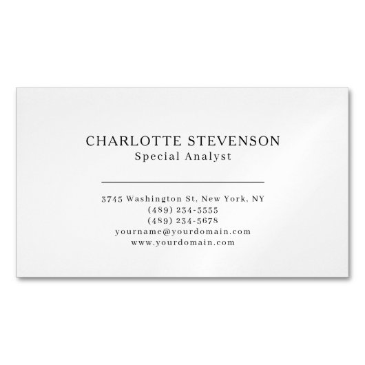 Black & White Trendy Professional Plain Minimalist Magnetisch Visitekaartje (Voorkant)
