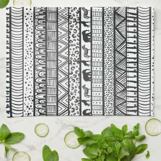 Black White Tribal African Pattern Theedoek (Gevouwen)