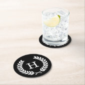 Black White Wheat Laurel WreatInitiaal Monogram Ronde Kartonnen Onderzetter (Insitu)