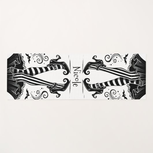 Black & White Witch Legs Whimsical Halloween Yogamat (Voorkant (horizontaal))