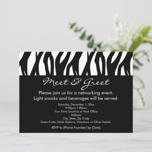 Black/White Zebra Ontmoet en begroet uitnodigingen (Staand voorkant)