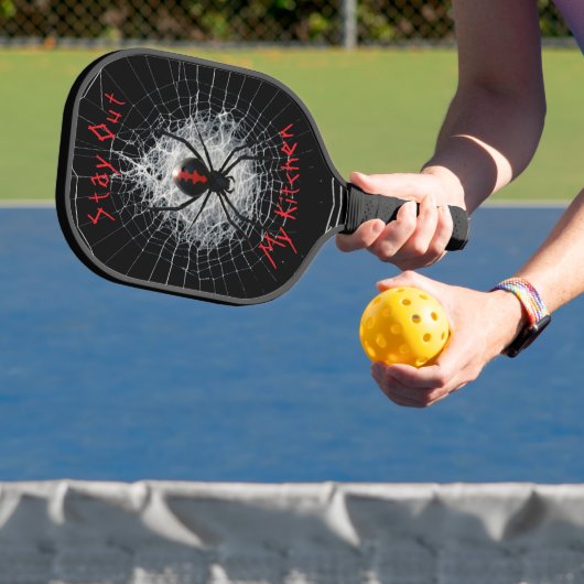Black Widow Spider-Stay Out Mijn Keuken Pickleball Paddle (Insitu)