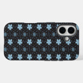 Black with Blue Paisley Flowers iPhone 16 Case (Achterkant (horizontaal))