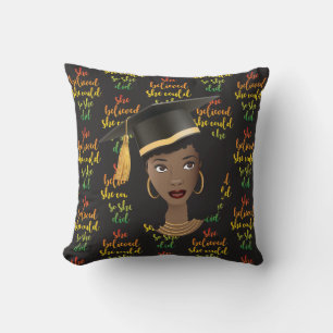 Black Woman Graduation Cap, ze dacht dat ze het ko Kussen