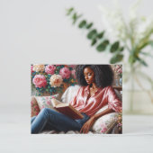 Black Woman In Pink Reading Floral Art Briefkaart (Staand voorkant)