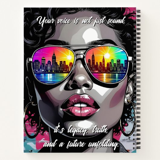 Black Women's Quote | City Skyline in Sunglasses Notitieboek (Achterkant)