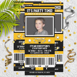 Black/Yellow Hockey Ticket Birthday Party Kaart<br><div class="desc">Superleuk,  hockey met je kleine superster's afbeelding aan de voorkant.</div>