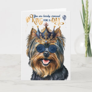 Black Yorkie Terrier King voor een dag grappige ve Kaart