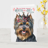 Black Yorkie Terrier Queen voor Dag Funny Birthday Kaart (Gele Bloem)