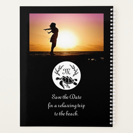 Black Zee Turtle Silhouette Monogram Foto Planner (Achterkant)