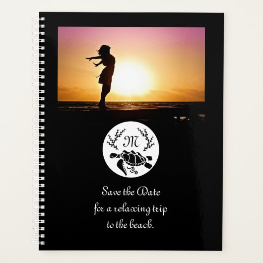 Black Zee Turtle Silhouette Monogram Foto Planner (Voorkant)