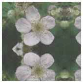 Blackberry Flower Macro Floral Patterned Fabric Stof (Close Up)
