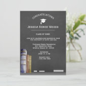 Blackboard Books Teacher Afstuderen Invitation Kaart (Staand voorkant)