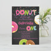 Blackboard DONUT Grow Up First Birthday Party Kaar Kaart (Staand voorkant)