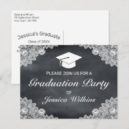 Blackboard White Lace Graduation Party-uitnodiging Aankondigingskaart