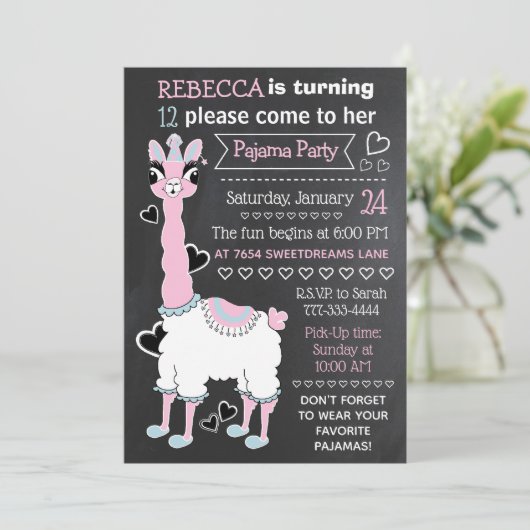 Blackboard Zwart Wit Roze Llama 12e Sleepover Kaart (Staand voorkant)