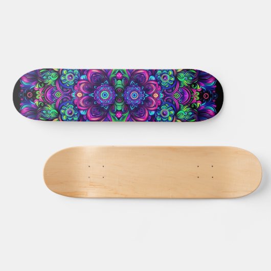 Blacklight Graffiti Pattern Skateboard (Horizontaal)