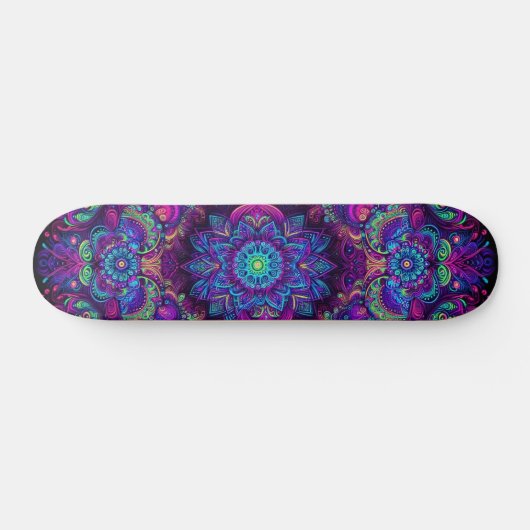 blacklight-graffitipatroon persoonlijk skateboard (Horizontaal)