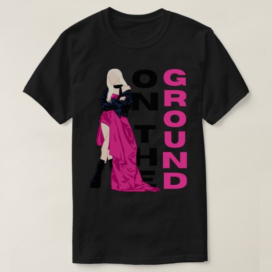 BLACKPINK - Roos - op de grond - Ver. 2 T-shirt (Design voorkant)