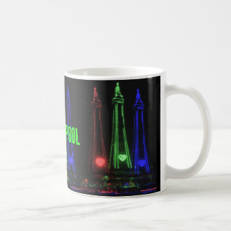 Blackpool Tower: prachtig nachtlicht, rood, groen Koffiemok