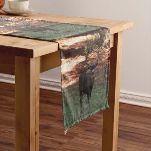 Blacktail Buck Table Runner Korte Tafelloper (Voorbeeld)