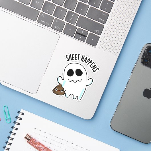 Blad Gebeurd door Funny Ghost Pun Sticker (Laptop met iPhone)