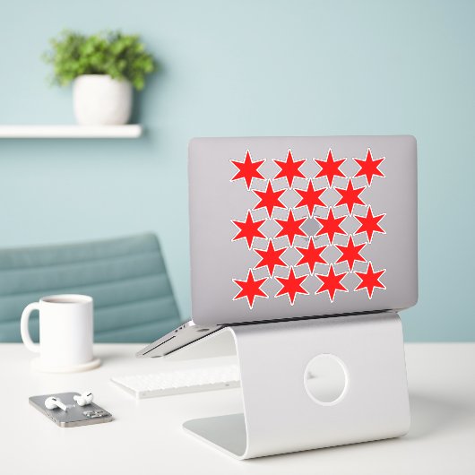 Blad van 18 Red Chicago Flag Stars Vinyl Stickers (Laptop op bureau)