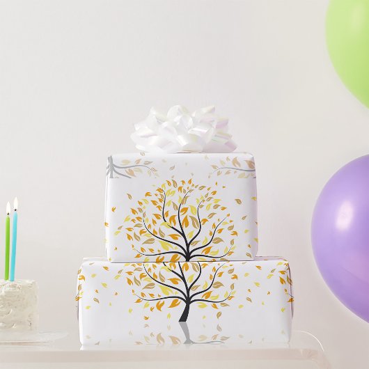 Bladeren die uit een boom vallen cadeaupapier