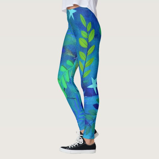 bladeren en takken op blauw leggings (Links)