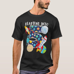 Bladeren naar buitenruimte 5 jaar oud 5 jaar oud t-shirt