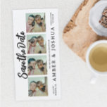 Bladwijzer Photo Booth Rustic Save the Date<br><div class="desc">Dit ontwerp kenmerkt een leuk formaat van de fotocabine. Voeg gemakkelijk uw 4 vierkante foto's toe (neem eenvoudig 4 selfies met uw telefoon,  gewas en upload!). Klik op de knop "Klik om verder aan te passen" om de tekstkleuren en achtergrondkleur te bewerken.</div>