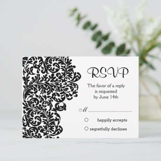 Bladzwarte damast wervelingen Wedding RSVP (Staand voorkant)