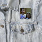 blair en maelyn, Blair & Maelyn Vierkante Button 5,1 Cm (In situ)