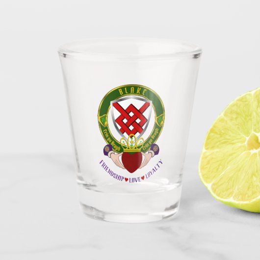 Blake Irish Shield & Claddagh Shot Glas (Voorkant)