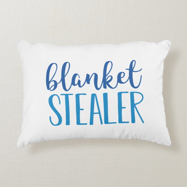 Blanket Stealer Accent Kussen (Voorkant)