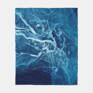 Blauw Abstract. Blauwe en witte kleurenblokken. Wi Fleece Deken